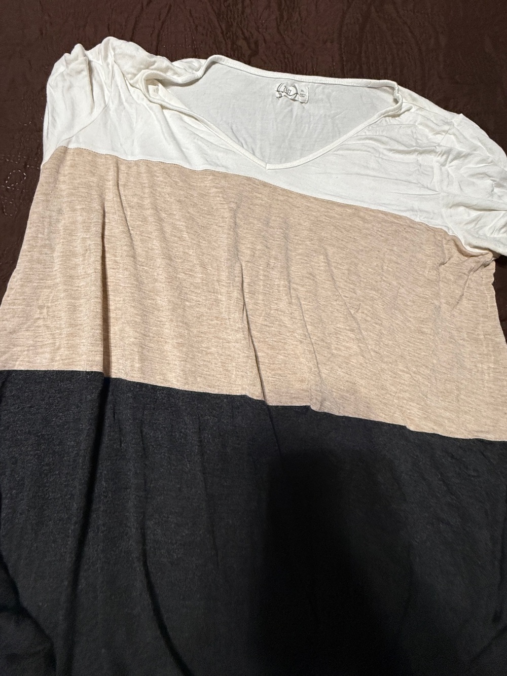 Colorblock V-Neck Short Sleeve Tee - White Beige Black